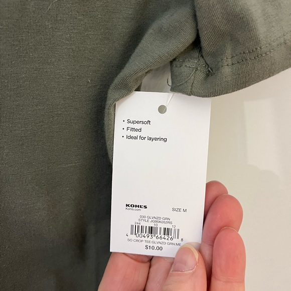 NWT So layering Tee Sz M - Picture 4 of 8